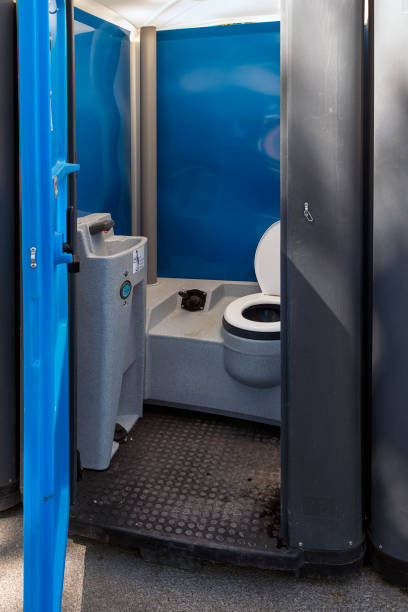 Best Luxury portable toilet rental  in Phoenix, NY